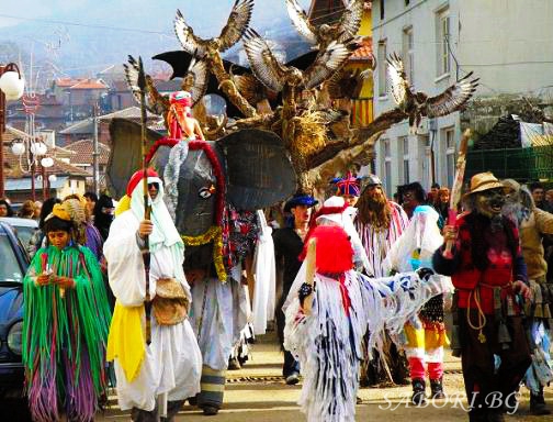 Фолклорни фестивали и събори
